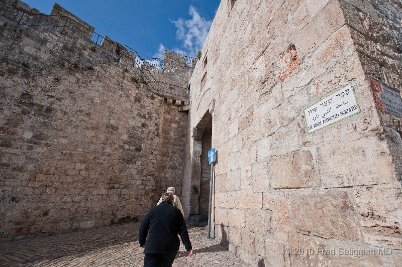 20100408_085153 D3.jpg - Armenian Quarter (Square of David)